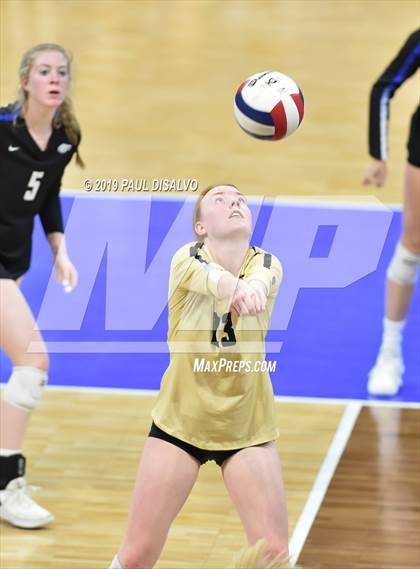 Thumbnail 2 in Grandview vs. Cherry Creek (CHSAA 5A 3RD Round) photogallery.