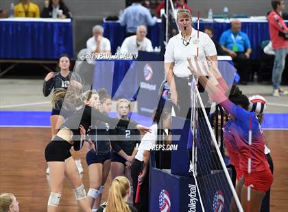 Thumbnail 1 in Grandview vs. Cherry Creek (CHSAA 5A 3RD Round) photogallery.
