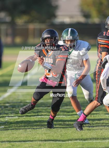 Thumbnail 1 in JV: Dinuba @ Selma photogallery.