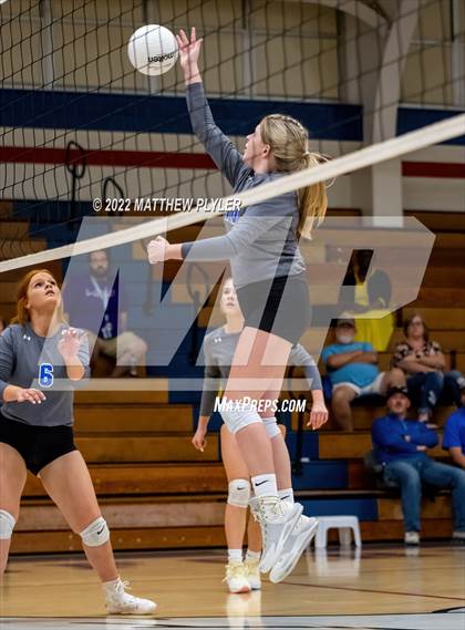 Thumbnail 1 in Triton @ Terry Sanford photogallery.