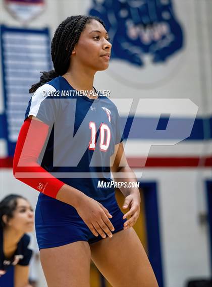Thumbnail 2 in Triton @ Terry Sanford photogallery.
