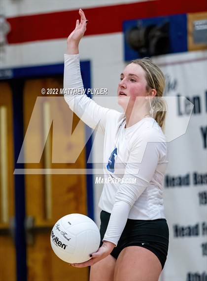 Thumbnail 1 in Triton @ Terry Sanford photogallery.