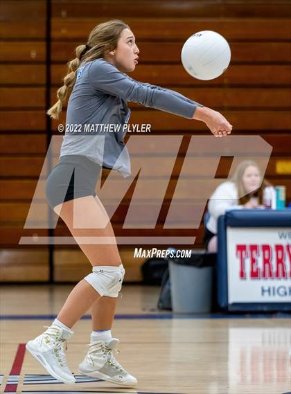 Thumbnail 1 in Triton @ Terry Sanford photogallery.