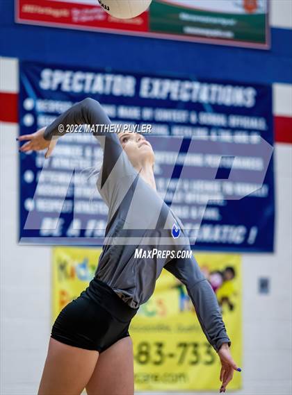 Thumbnail 1 in Triton @ Terry Sanford photogallery.