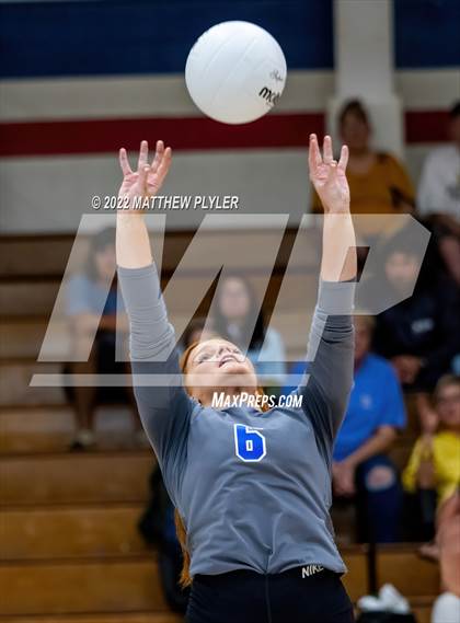 Thumbnail 1 in Triton @ Terry Sanford photogallery.