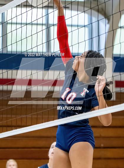 Thumbnail 1 in Triton @ Terry Sanford photogallery.