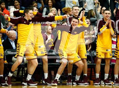 Thumbnail 2 in Evanston vs Loyola Academy (IHSA 4A Sectional Final) photogallery.