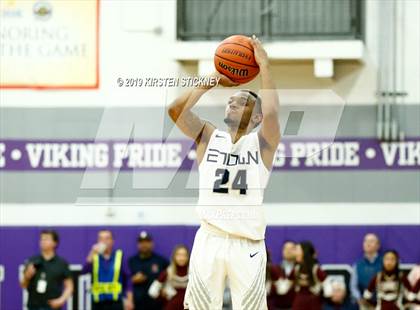Thumbnail 1 in Evanston vs Loyola Academy (IHSA 4A Sectional Final) photogallery.