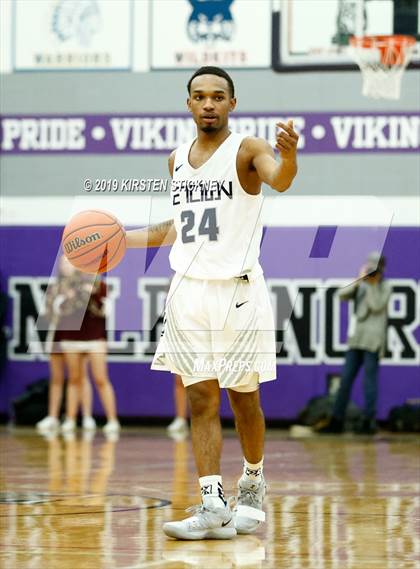Thumbnail 3 in Evanston vs Loyola Academy (IHSA 4A Sectional Final) photogallery.
