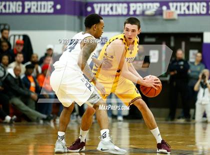 Thumbnail 3 in Evanston vs Loyola Academy (IHSA 4A Sectional Final) photogallery.