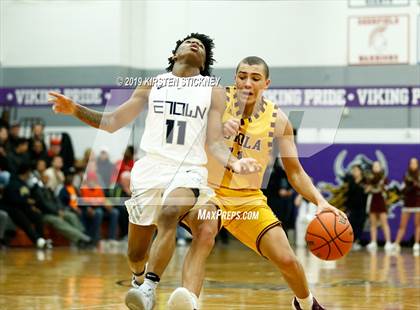 Thumbnail 2 in Evanston vs Loyola Academy (IHSA 4A Sectional Final) photogallery.