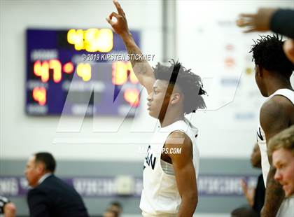 Thumbnail 1 in Evanston vs Loyola Academy (IHSA 4A Sectional Final) photogallery.