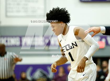 Thumbnail 3 in Evanston vs Loyola Academy (IHSA 4A Sectional Final) photogallery.