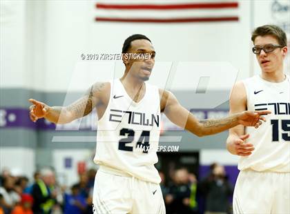 Thumbnail 3 in Evanston vs Loyola Academy (IHSA 4A Sectional Final) photogallery.