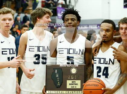Thumbnail 1 in Evanston vs Loyola Academy (IHSA 4A Sectional Final) photogallery.