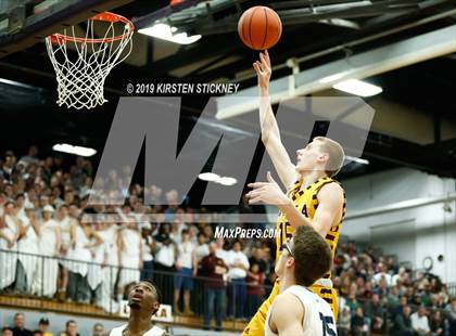 Thumbnail 3 in Evanston vs Loyola Academy (IHSA 4A Sectional Final) photogallery.