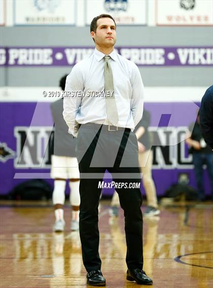 Thumbnail 2 in Evanston vs Loyola Academy (IHSA 4A Sectional Final) photogallery.