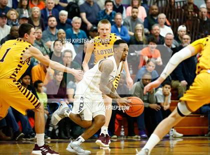 Thumbnail 2 in Evanston vs Loyola Academy (IHSA 4A Sectional Final) photogallery.