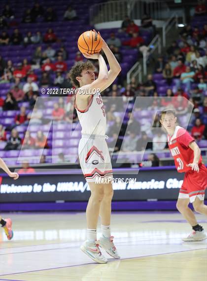 Thumbnail 2 in Manti vs. Grantsville (UHSAA 3A Semifinal) photogallery.