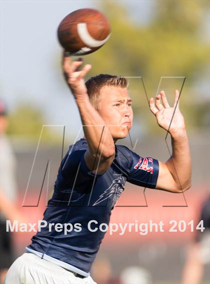 Thumbnail 2 in Great Oak vs. Coronado (SDSU Passing Tournament) photogallery.