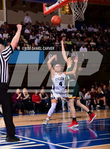 Thumbnail 3 in Putnam Valley vs. Hastings (Section 1 Class B Semifinal) photogallery.