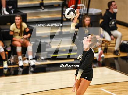 Thumbnail 3 in Lawrence North @ Noblesville photogallery.