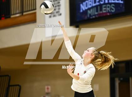 Thumbnail 3 in Lawrence North @ Noblesville photogallery.
