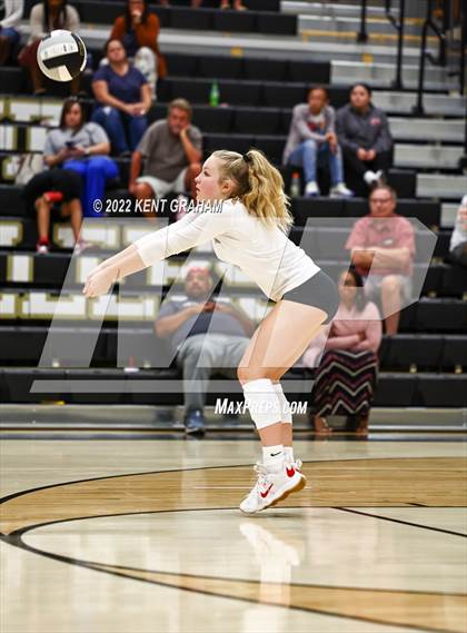 Thumbnail 3 in Lawrence North @ Noblesville photogallery.