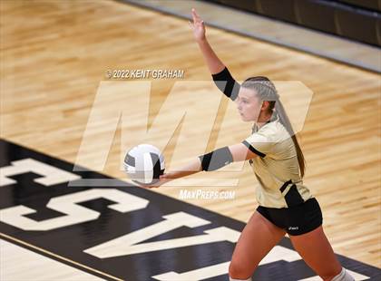 Thumbnail 2 in Lawrence North @ Noblesville photogallery.