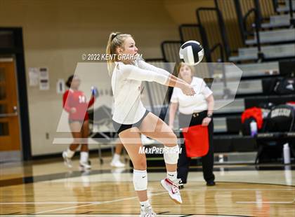 Thumbnail 2 in Lawrence North @ Noblesville photogallery.