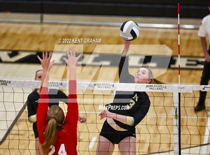 Thumbnail 2 in Lawrence North @ Noblesville photogallery.