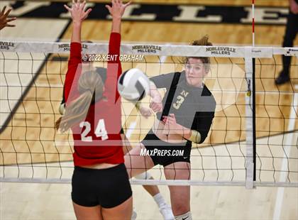 Thumbnail 3 in Lawrence North @ Noblesville photogallery.
