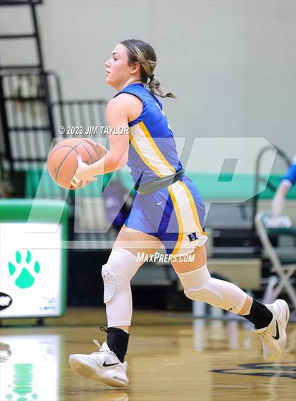 Thumbnail 2 in Huckabay vs Graford (Relentless Runnin' Cats Classic) photogallery.