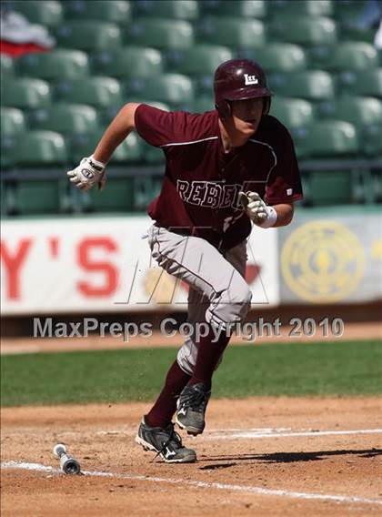Thumbnail 1 in Dobie vs. Lee (Warrior Classic) photogallery.