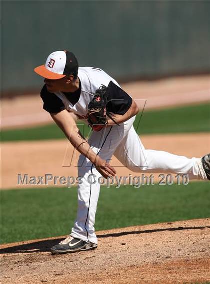 Thumbnail 2 in Dobie vs. Lee (Warrior Classic) photogallery.