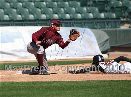 Thumbnail 1 in Dobie vs. Lee (Warrior Classic) photogallery.
