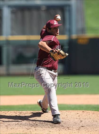 Thumbnail 3 in Dobie vs. Lee (Warrior Classic) photogallery.