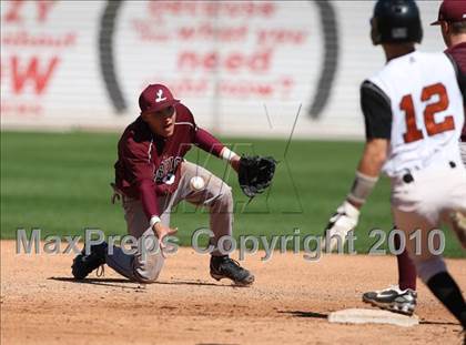 Thumbnail 1 in Dobie vs. Lee (Warrior Classic) photogallery.