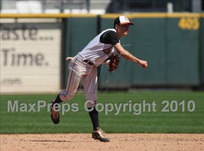 Thumbnail 2 in Dobie vs. Lee (Warrior Classic) photogallery.