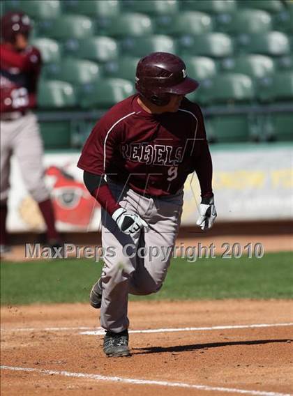 Thumbnail 3 in Dobie vs. Lee (Warrior Classic) photogallery.