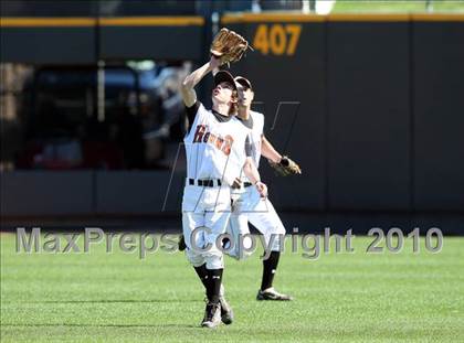 Thumbnail 1 in Dobie vs. Lee (Warrior Classic) photogallery.