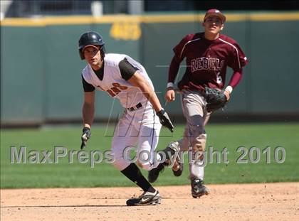 Thumbnail 1 in Dobie vs. Lee (Warrior Classic) photogallery.