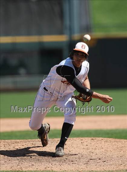 Thumbnail 3 in Dobie vs. Lee (Warrior Classic) photogallery.