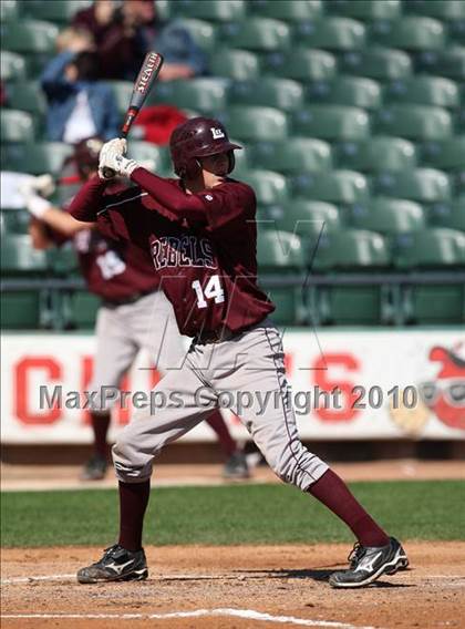 Thumbnail 1 in Dobie vs. Lee (Warrior Classic) photogallery.