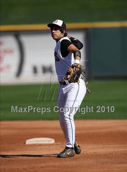 Thumbnail 1 in Dobie vs. Lee (Warrior Classic) photogallery.