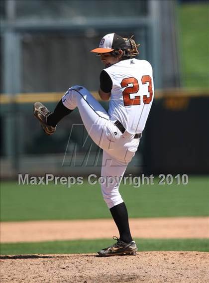 Thumbnail 3 in Dobie vs. Lee (Warrior Classic) photogallery.