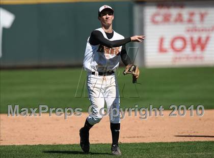 Thumbnail 1 in Dobie vs. Lee (Warrior Classic) photogallery.