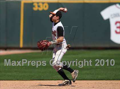 Thumbnail 2 in Dobie vs. Lee (Warrior Classic) photogallery.