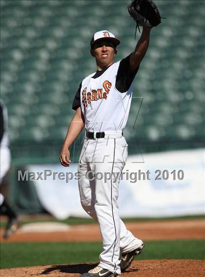 Thumbnail 2 in Dobie vs. Lee (Warrior Classic) photogallery.