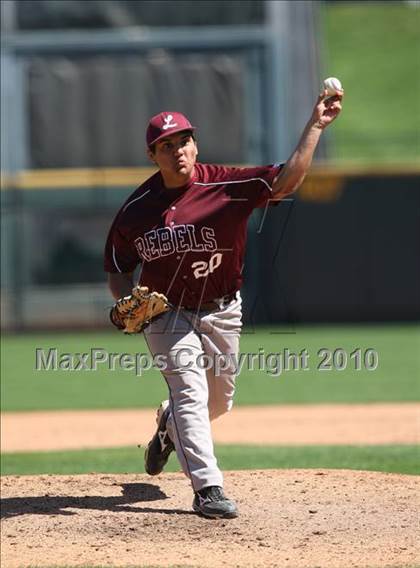 Thumbnail 2 in Dobie vs. Lee (Warrior Classic) photogallery.